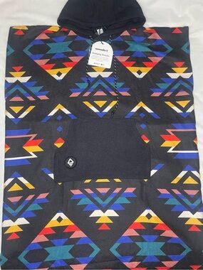 NWT Nomadix Changing Poncho Aztec AOP Black Sz M/L Hooded Pocket Microterry Surf